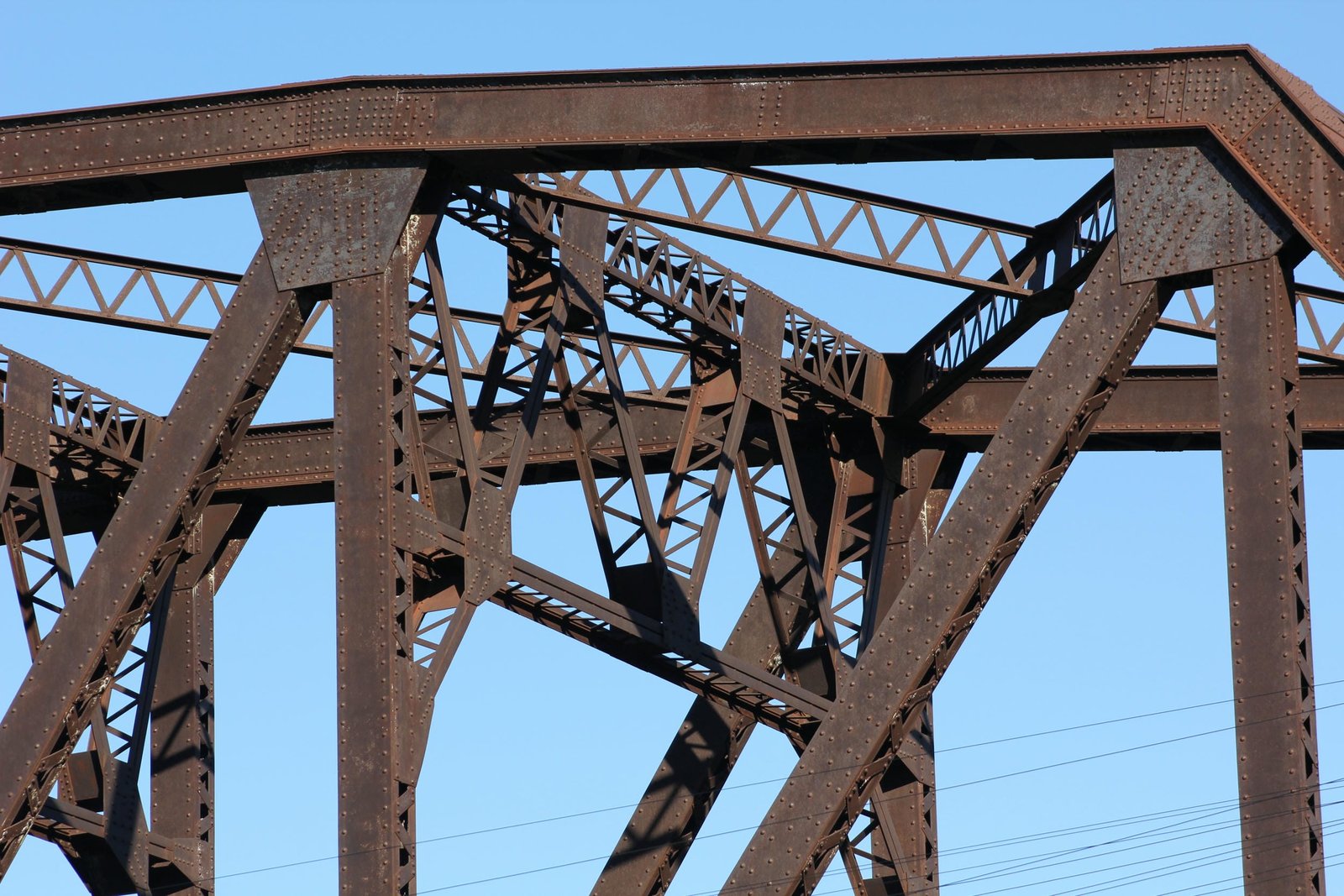 Sway bracing, truss span (span #6)
